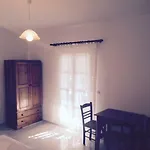Helios Appartement Pláka
