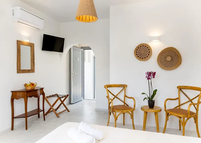 Helios Appartement Pláka