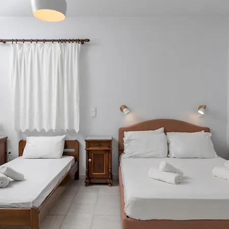 Helios Apartment *