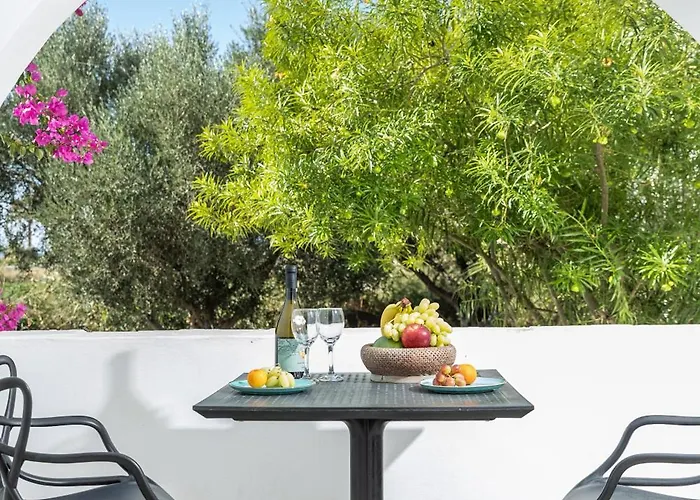 Helios Plaka (Naxos)